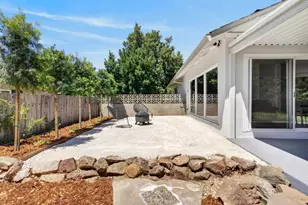 1056 Entrada Rd, Sacramento, CA 95864 - Photo 30