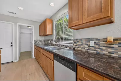 8424 Lost Mine Court, Citrus Heights, CA 95621 - Photo 12