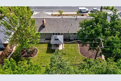6942 S Land Park Drive, Sacramento, CA 95831 - Photo 34