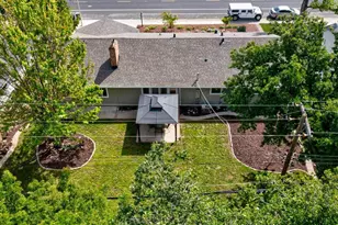 6942 S Land Park Dr, Sacramento, CA 95831 - Photo 34