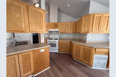 Auburn Blvd. #13, Sacramento, CA 95841 - Photo 16