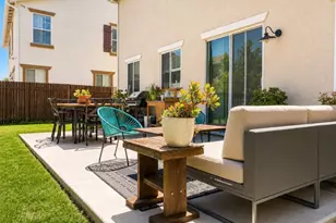 2113 Yarnell Way, Elk Grove, CA 95758 - Photo 14