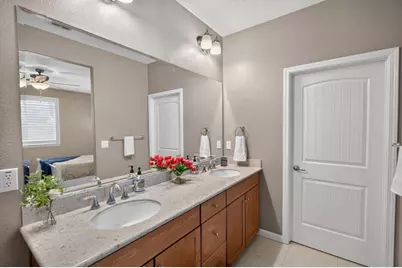 9582 Blue Mountain Way, Sacramento, CA 95829 - Photo 16