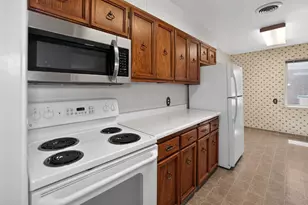 7 Winifred Ct, Woodland, CA 95695 - Photo 12