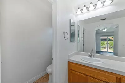 11721 Azalea Garden Way, Rancho Cordova, CA 95742 - Photo 32