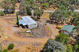 19204 Halcon Crest Ct, Grass Valley, CA 95949 - Photo 2