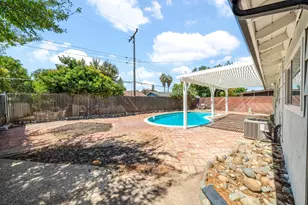 5913 Brett Dr, Sacramento, CA 95842 - Photo 36