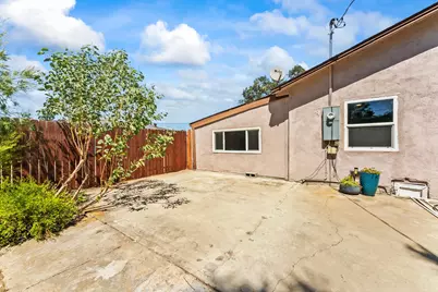 4570 Soledad Avenue, Sacramento, CA 95820 - Photo 38