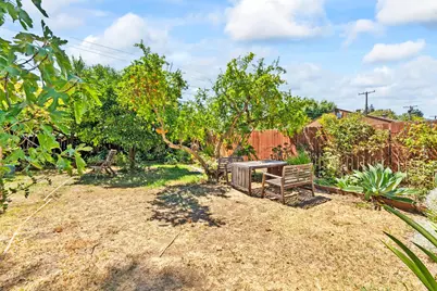 4570 Soledad Avenue, Sacramento, CA 95820 - Photo 48