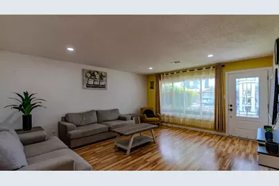 1601 Carnation Court, Modesto, CA 95355 - Photo 4
