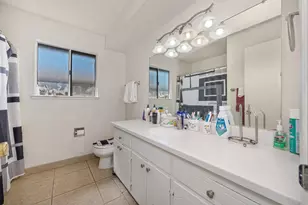 310 Bello Rio Way, Sacramento, CA 95831 - Photo 10