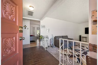 310 Bello Rio Way, Sacramento, CA 95831 - Photo 8