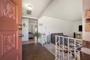 310 Bello Rio Way, Sacramento, CA 95831 - Photo 8