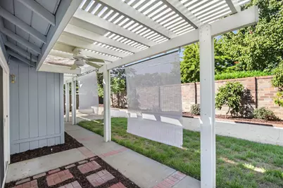 7480 Wynndel Way, Elk Grove, CA 95758 - Photo 44