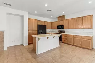 2057 N Bend Dr, Sacramento, CA 95835 - Photo 6