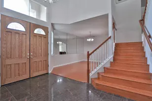 3373 Marina Cove Cir, Elk Grove, CA 95758 - Photo 8