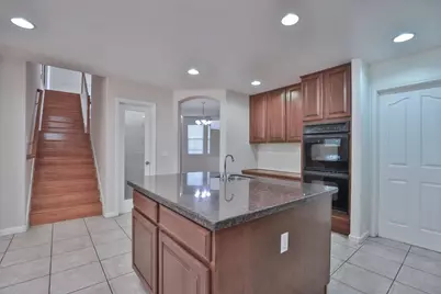 3373 Marina Cove Circle, Elk Grove, CA 95758 - Photo 6