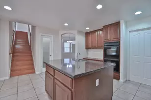 3373 Marina Cove Cir, Elk Grove, CA 95758 - Photo 6