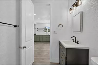 2800 Del Paso Boulevard, Sacramento, CA 95815 - Photo 10