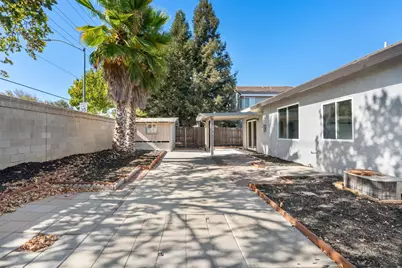 9760 Onyx Park Place, Elk Grove, CA 95624 - Photo 46