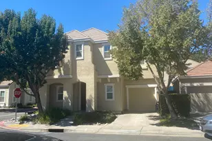 8885 Brecon Way, Elk Grove, CA 95624 - Photo 2
