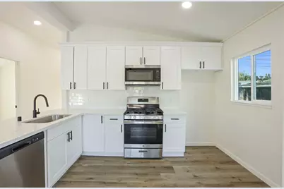 3903 Hogue Avenue, Stockton, CA 95204 - Photo 14