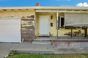 1904 Aloha Way, Modesto, CA 95350 - Photo 4
