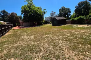 2303 Moreing Rd, Stockton, CA 95204 - Photo 22