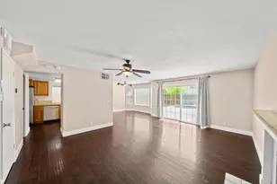 4774 Camino Royale Dr, Sacramento, CA 95823 - Photo 2