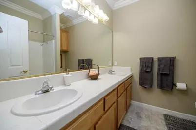 2813 Kingman Court, Modesto, CA 95355 - Photo 38