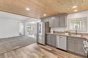 Eureka Ln, Sacramento, CA 95842 - Photo 12