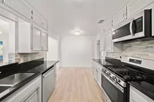 3077 Bertis Dr, Sacramento, CA 95821 - Photo 26