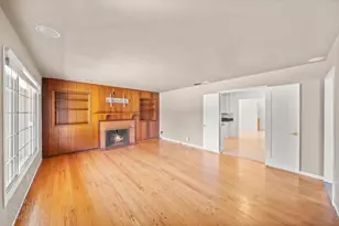3077 Bertis Dr, Sacramento, CA 95821 - Photo 16