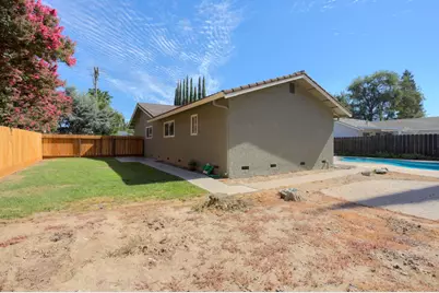 2300 E Hawkeye Avenue, Turlock, CA 95380 - Photo 28