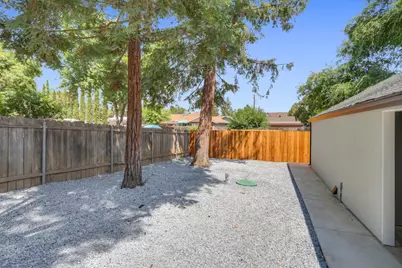 7705 Pine Drive, Citrus Heights, CA 95610 - Photo 36