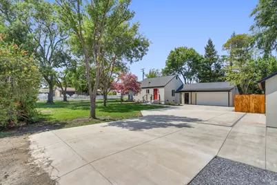 7705 Pine Drive, Citrus Heights, CA 95610 - Photo 38