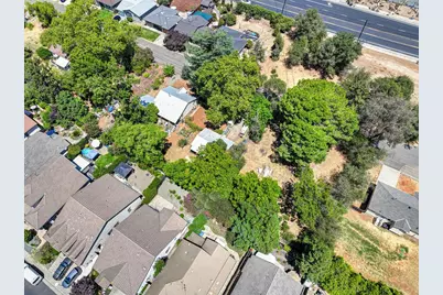 814 Comstock Drive, Folsom, CA 95630 - Photo 34