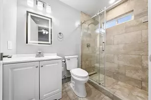 2500 41st St, Sacramento, CA 95817 - Photo 18