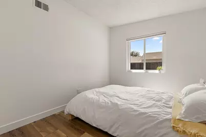 5633 Kenneth Avenue, Carmichael, CA 95608 - Photo 18