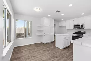 9274 Roxheim Ct, Sacramento, CA 95829 - Photo 8