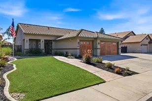 1014 Elk Hills Dr, Galt, CA 95632 - Photo 2