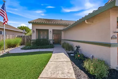 1014 Elk Hills Drive, Galt, CA 95632 - Photo 4