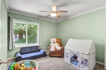 9328 Premier Way, Sacramento, CA 95826 - Photo 32