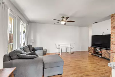 9328 Premier Way, Sacramento, CA 95826 - Photo 16