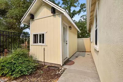 6178 Barris Court, Citrus Heights, CA 95610 - Photo 42