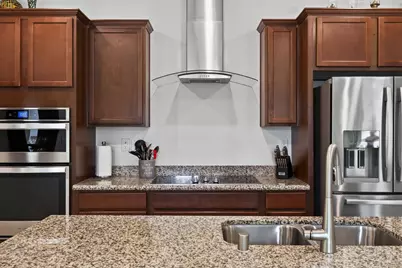 6178 Barris Court, Citrus Heights, CA 95610 - Photo 14