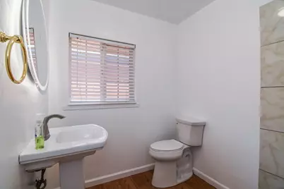 8031 Lorin Avenue, Sacramento, CA 95828 - Photo 32