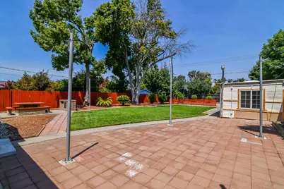 8031 Lorin Avenue, Sacramento, CA 95828 - Photo 42