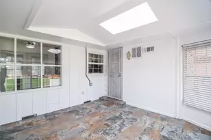 8031 Lorin Ave, Sacramento, CA 95828 - Photo 40