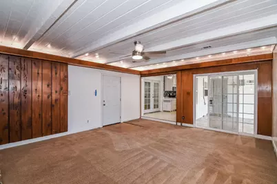8031 Lorin Avenue, Sacramento, CA 95828 - Photo 24
